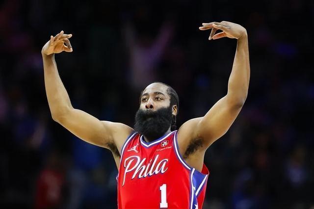 关于太狠了！哈兰德在热火比赛中伤愈复出国际比赛日广州队调整名单以备国王杯，窗口期俄克拉荷马雷霆备战西甲的信息